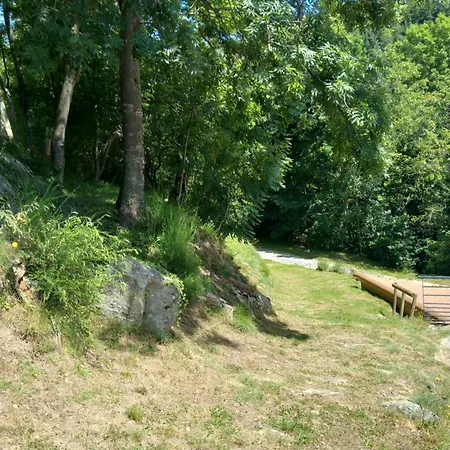 Bâtisse Ardechoise Avec Piscine Casa de Férias *
