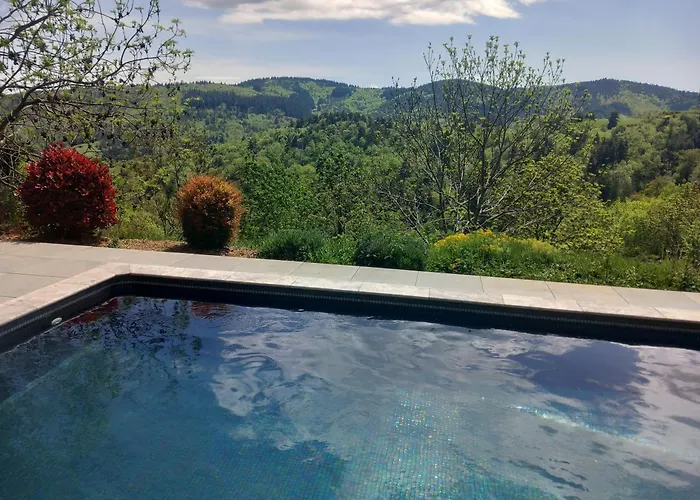 Holiday home Batisse Ardechoise Avec Piscine