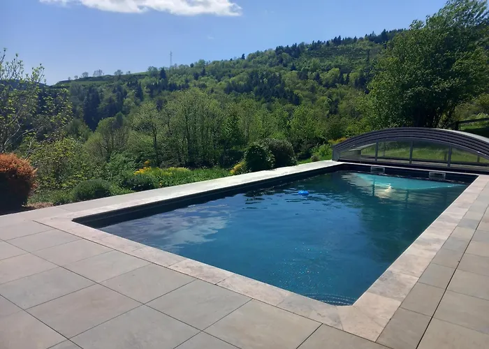 Batisse Ardechoise Avec Piscine *