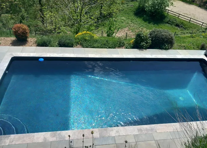 Batisse Ardechoise Avec Piscine Holiday home *